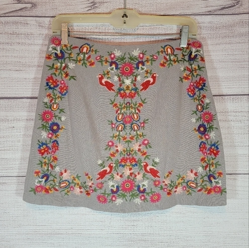 Altar'd State Bird and Floral Embroidered Design Linen Mini Skirt Gray Medium - Picture 1 of 3